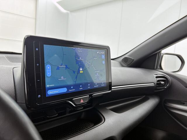 Toyota YARIS 1.5 Hybrid Dynamic Limited | Stoel+Stuur verwarming | Navigatie |