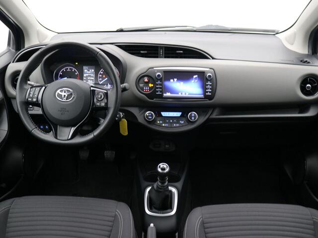 Toyota YARIS 1.5 VVT-i Aspiration / Airco Climat Control / Cruise Control / LMV / Historie aanwezig / All Seasonbanden / Bluetooth /