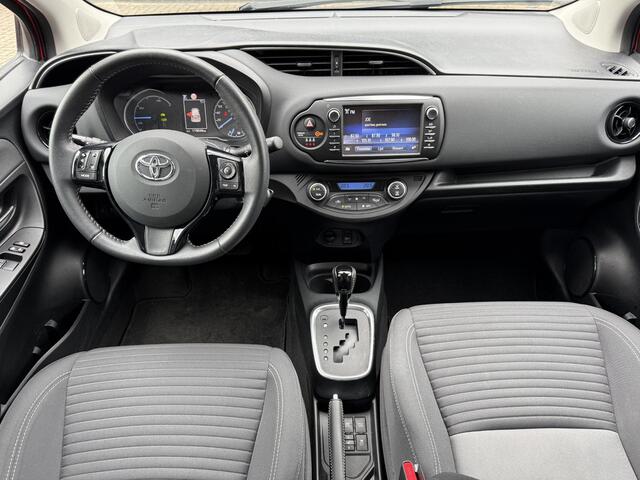 Toyota YARIS 1.5 Hybrid Aspiration / Automaat / Stoelverwarming / Climate Control / Bluetooth / Camera / Elektrische ramen voor