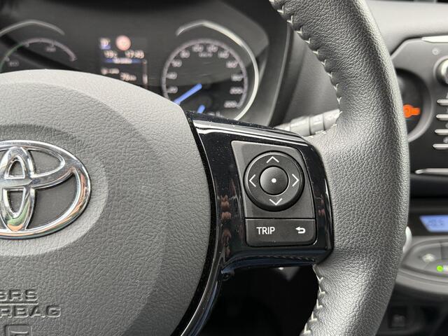 Toyota YARIS 1.5 Hybrid Aspiration / Automaat / Stoelverwarming / Climate Control / Bluetooth / Camera / Elektrische ramen voor