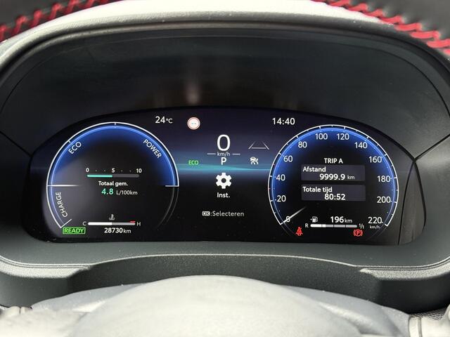 Toyota YARIS Cross 1.5 Hybrid 130 GR Sport / Trekhaak / Keyless / Clima / Stoel Verwarming / Navigatie /
