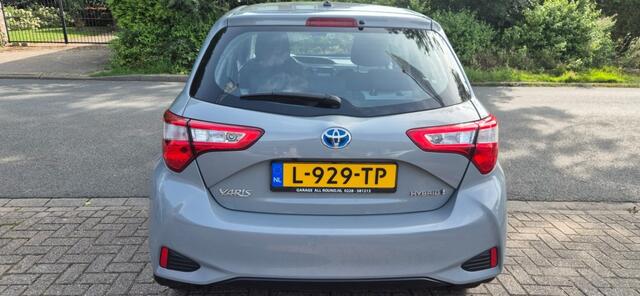 Toyota YARIS 1.5 Hybrid Dynamic *navigatie *Stoelverw.*ecc*