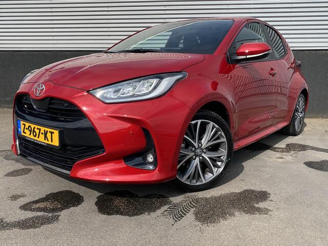 Toyota YARIS 1.5 Hybrid 130 Executive Navigatie Apple CarPlay/Android Auto, Dodehoek detectie, parkeersensoren v&a, adaptieve cruise control, keyless, stoel verwarming, 1e eign.
