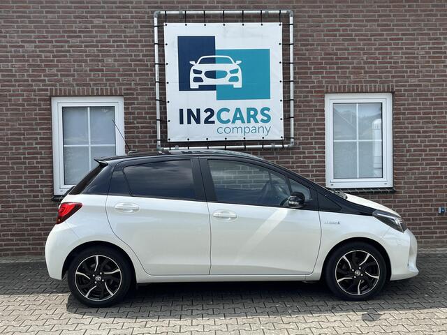 Toyota YARIS 1.5 Hybrid Dynamic Bi-Tone *Navi*Rijstrooksensor*