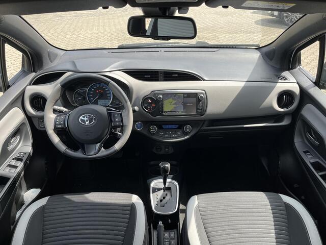 Toyota YARIS 1.5 Hybrid Dynamic Bi-Tone *Navi*Rijstrooksensor*