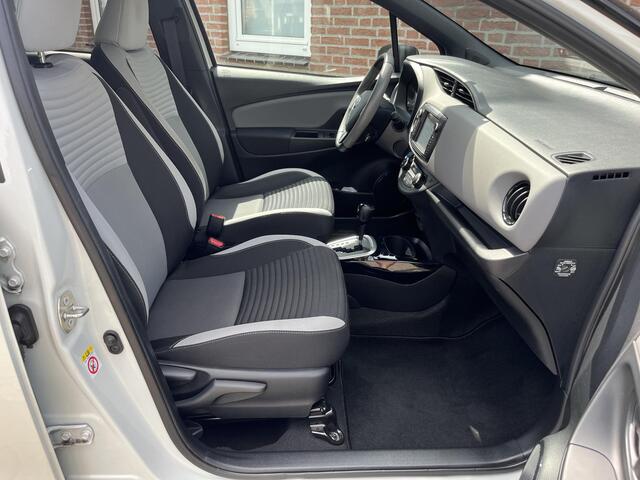 Toyota YARIS 1.5 Hybrid Dynamic Bi-Tone *Navi*Rijstrooksensor*