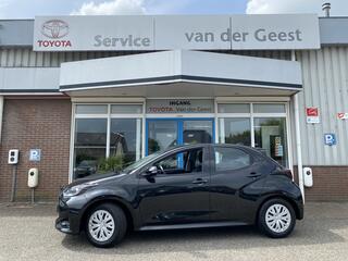 toyota-yaris-1.5-hybrid-active