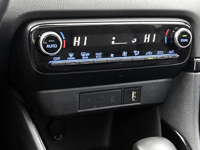 Toyota YARIS 1.5 Hybrid First Edition
