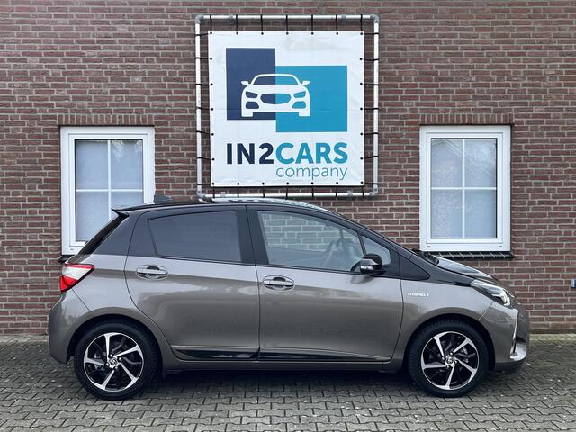 Toyota YARIS 1.5 Hybrid Bi-Tone Plus *Navigatie*Stoelverw.*