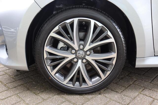 Toyota YARIS 1.5 Hybrid 130 Executive, Panodak