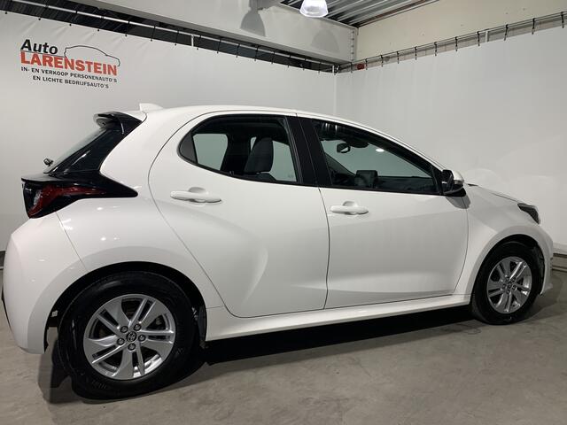 Toyota YARIS 1.5 Hybrid 116pk Comfort 5 Drs 85kw Carplay / A.Camera / ECC / Winter Pack / DAB / Cruise C.