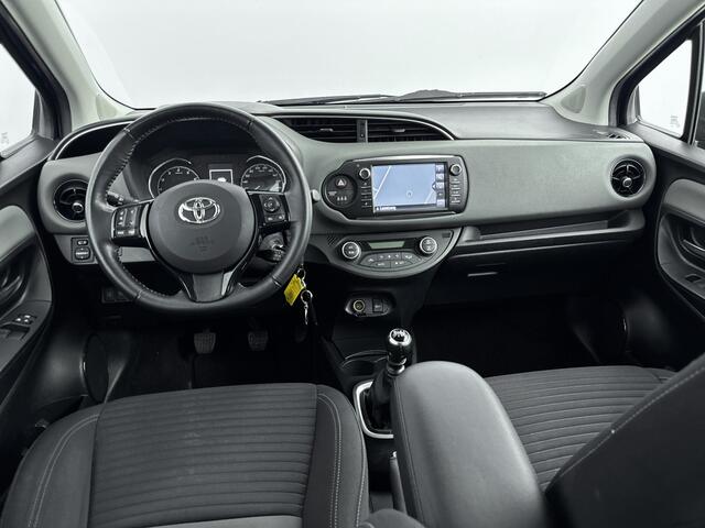 Toyota YARIS 1.5 VVT-i Aspiration | Navigatie | Parkeercamera | Climate Control |