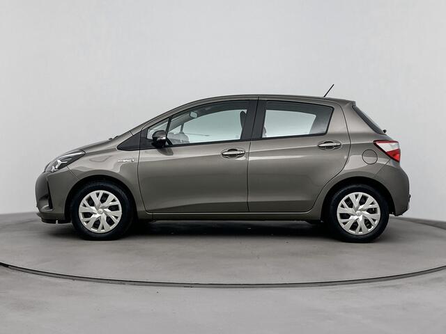 Toyota YARIS 1.5 Hybrid Active Limited | Trekhaak | Navigatie | Parkeercamera | Climate Control |