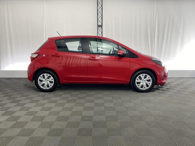 Toyota YARIS 5-deurs 1.0 VVT-i Comfort | Airco | Cruise control | Bluetooth | Leer stuur