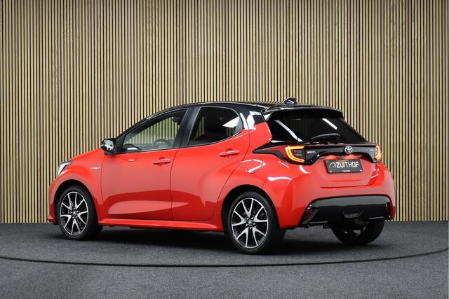 Toyota YARIS 1.5 Hybrid Executive Sport Bi-Tone | Maps Navigatie | Leder | Full Led | Head-up display