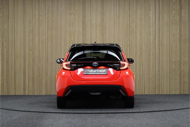Toyota YARIS 1.5 Hybrid Executive Sport Bi-Tone | Maps Navigatie | Leder | Full Led | Head-up display