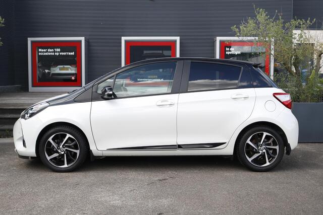 Toyota YARIS 1.5 Hybrid Bi-Tone Plus