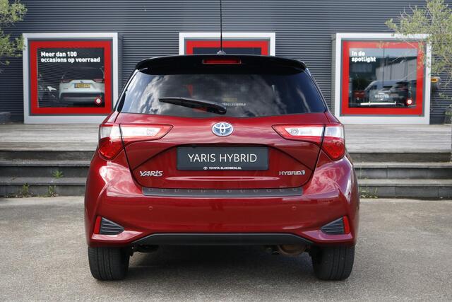 Toyota YARIS 1.5 Hybrid Bi-Tone Plus