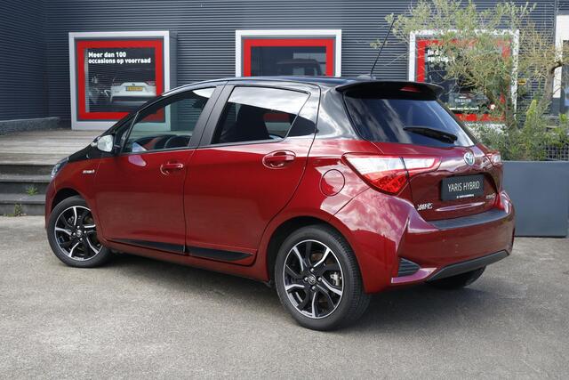 Toyota YARIS 1.5 Hybrid Bi-Tone Plus