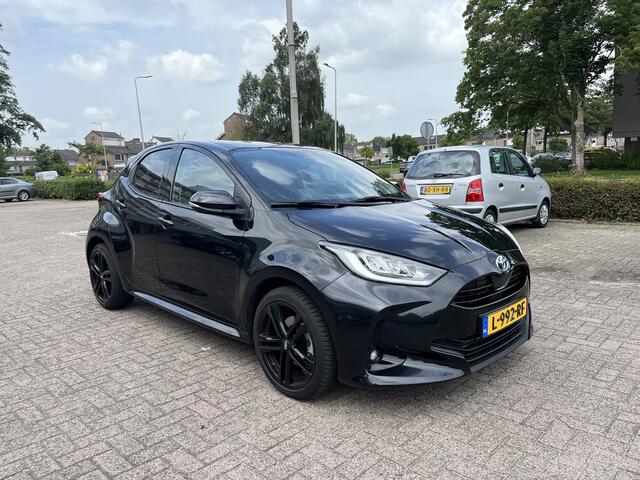 Toyota YARIS 1.5 Hybrid Dynamic Lmv Klima Automaat Acamera Lijndetectie Cruise