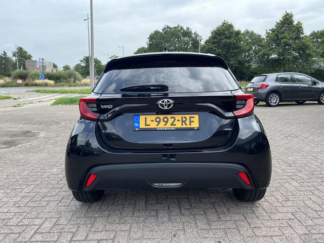 Toyota YARIS 1.5 Hybrid Dynamic Lmv Klima Automaat Acamera Lijndetectie Cruise