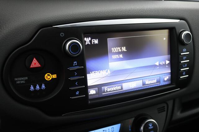 Toyota YARIS 1.5 VVT-i Active | Climate control | Cruise control | Parkeercamera |
