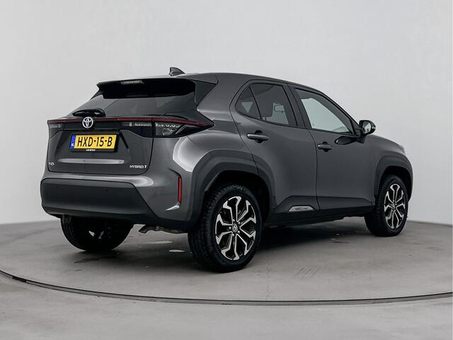 Toyota YARIS Cross 1.5 Hybrid Dynamic Limited | Stuurwiel Verwarmd | Voorstoelen Verwarmd | Cruise Control Adaptief | Rijstrooksensor Met Correctie | Parkeercamera Achter |