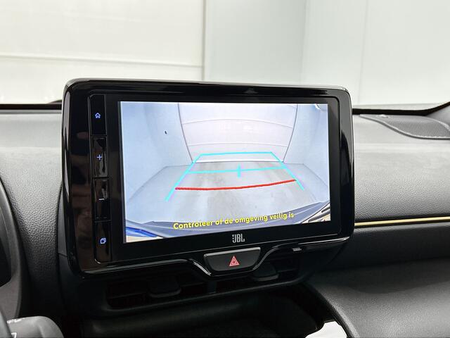 Toyota YARIS Cross 1.5 Hybrid Adventure | Panoramadak | JBL | Stoelverwarming | Elek. achterklep | Dodehoek assistent |