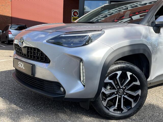 Toyota YARIS Cross 1.5 Hybrid Dynamic // FULL LED // KEYLESS // DODEHOEK // ADAPT. CRUISE // CAMERA // STUUR+STOELVERWARMING //