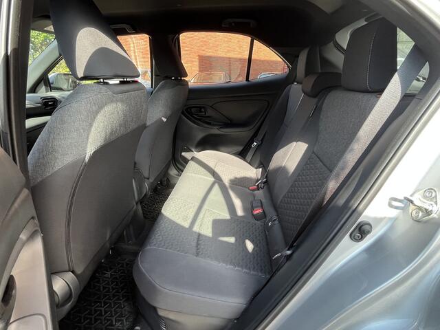 Toyota YARIS Cross 1.5 Hybrid Dynamic // FULL LED // KEYLESS // DODEHOEK // ADAPT. CRUISE // CAMERA // STUUR+STOELVERWARMING //