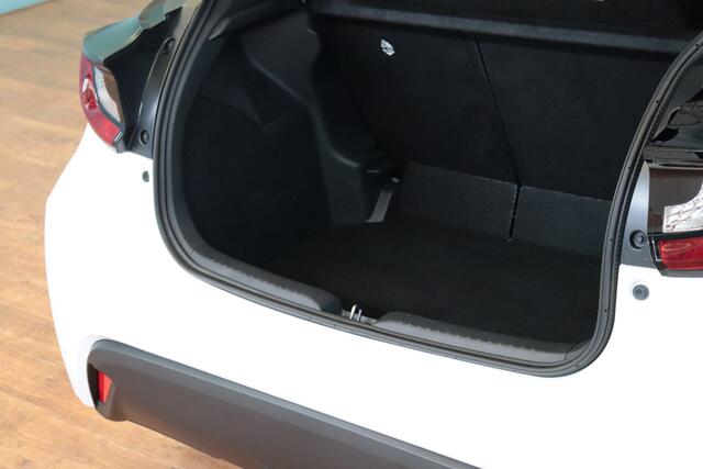 Toyota YARIS 1.5 Hybrid Active | APPCONNECT | CLIMA | CAMERA | ADAP CRUISE | LANE-ASSIST |