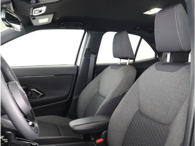 Toyota YARIS Cross Hybrid 130 Dynamic Luxury 2025 | DIRECT LEVERBAAR | 10 JAAR GARANTIE | Stuur- & Stoelverwarming | Apple Carplay & AndroidAUTO |