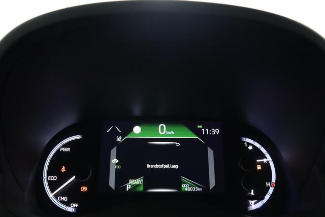 Toyota YARIS Cross 1.5 Hybrid Executive | panoramadak | 360 Camera | stoel / stuur / voorruitverwarming |
