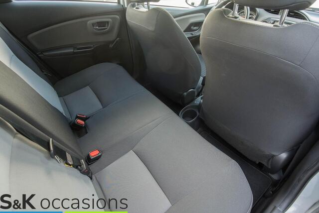 Toyota YARIS 1.5 Hybrid Dynamic NAVI PDC Cruise