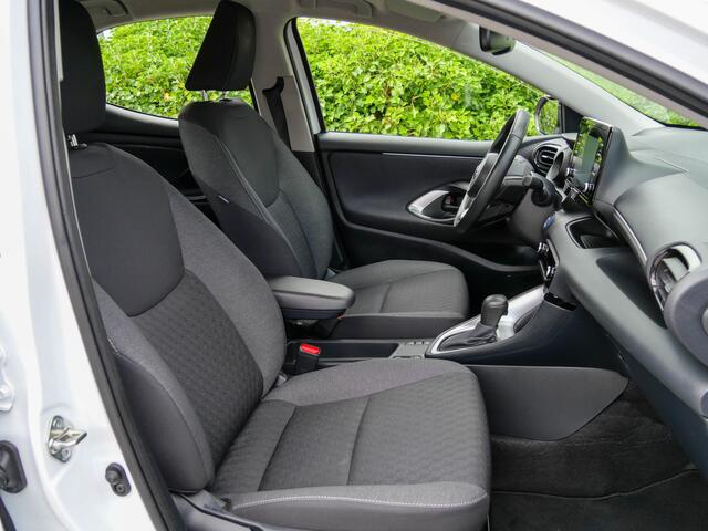 Toyota YARIS 1.5 AUTOMAAT Hybrid Dynamic | CAMERA | APPLE CARPLAY |