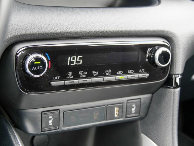 Toyota YARIS 1.5 AUTOMAAT Hybrid Dynamic | CAMERA | APPLE CARPLAY |