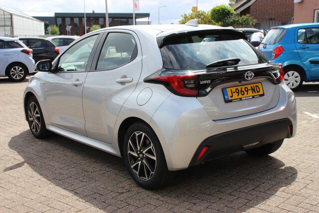 Toyota YARIS 1.5 Hybrid First Edition | Navi | Keyless | Carplay & Android Auto |