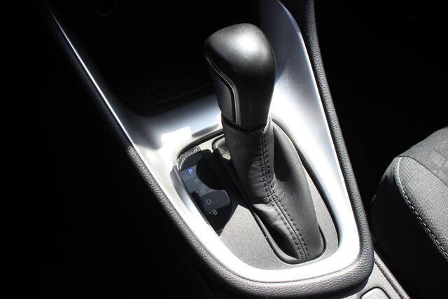Toyota YARIS 1.5 Hybrid First Edition | Navi | Keyless | Carplay & Android Auto |
