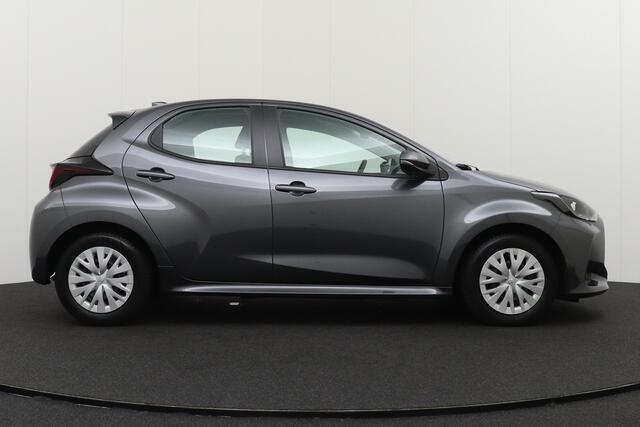 Toyota YARIS 1.5 Aut. Hybrid Active Camera Carplay Navi Adapt. Cruise