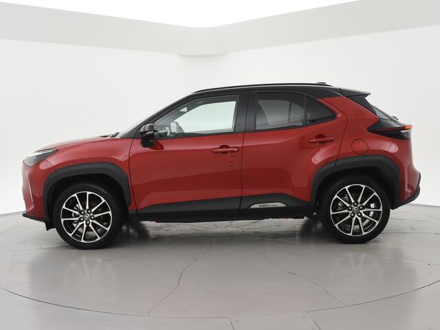 Toyota YARIS Cross 1.5 HYBRID GR SPORT TWO TONE + AFN. TREKHAAK | HEAD-UP | CARPLAY | ADAPTIVE CRUISE | SPORTSTOELEN