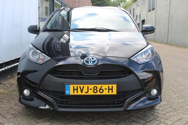 Toyota YARIS 1.5 Hybrid 115 Comfort Apple carplay/ android auto l Cruise control l Climate control l Achteruitrijcameral Climate control l Achteruitrijcamera