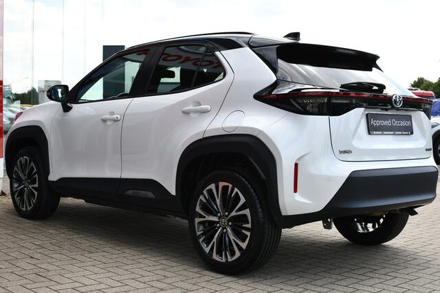 Toyota YARIS Cross 1.5 Hybrid Executive Limited Automaat 116pk | Stuur & Stoel verwarming | Sensoren voor & achter | BSM | Keyless entry |
