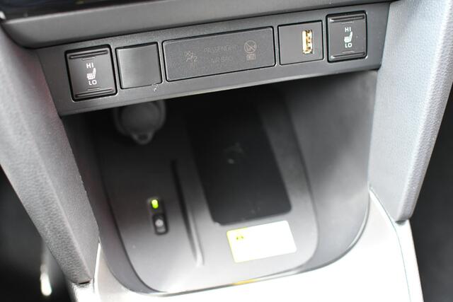 Toyota YARIS Cross 1.5 Hybrid Executive Limited Automaat 116pk | Stuur & Stoel verwarming | Sensoren voor & achter | BSM | Keyless entry |