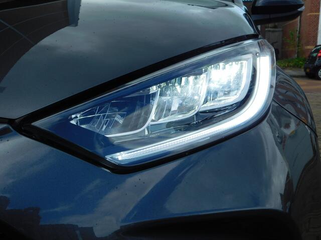 Toyota YARIS 1.5 Hybrid Executive | HUD | Stuurverwarming
