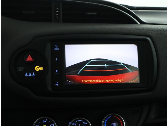 Toyota YARIS 1.0 VVT-i Connect | Airconditioning | Achteruitrijcamera | Trekhaak |