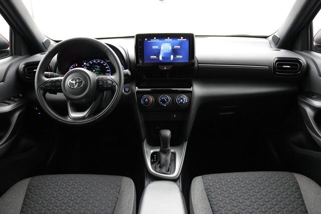 Toyota YARIS Cross 1.5 VVT-I Dynamic 1300 kg trekgewicht | Airco | Cruise control |