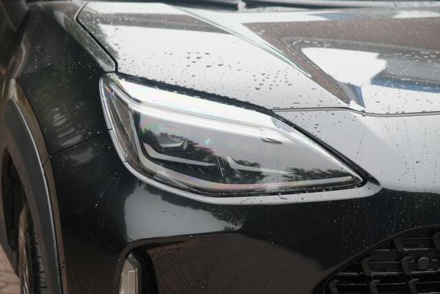 Toyota YARIS Cross 1.5 Hybrid 130pk CVT Teamplayer | App Connect | Climate | Adaptive Cruise | Full LED | Camera | Keyless | Blind Spot | Stoelverwarming