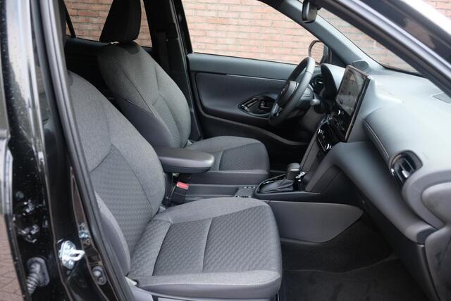 Toyota YARIS Cross 1.5 Hybrid 130pk CVT Teamplayer | App Connect | Climate | Adaptive Cruise | Full LED | Camera | Keyless | Blind Spot | Stoelverwarming