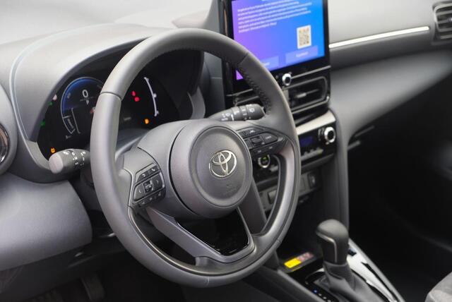 Toyota YARIS Cross 1.5 Hybrid 130pk CVT Teamplayer | App Connect | Climate | Adaptive Cruise | Full LED | Camera | Keyless | Blind Spot | Stoelverwarming