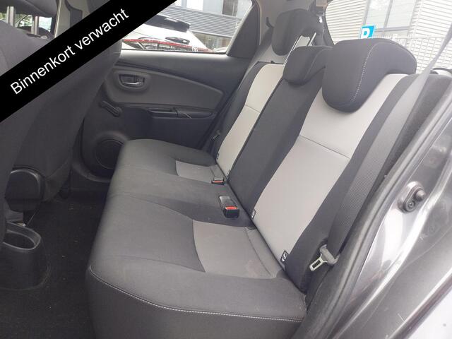 Toyota YARIS 1.5 VVT-i Active | Navigatie | 1e eigenaar | Camera | Cruise Control |